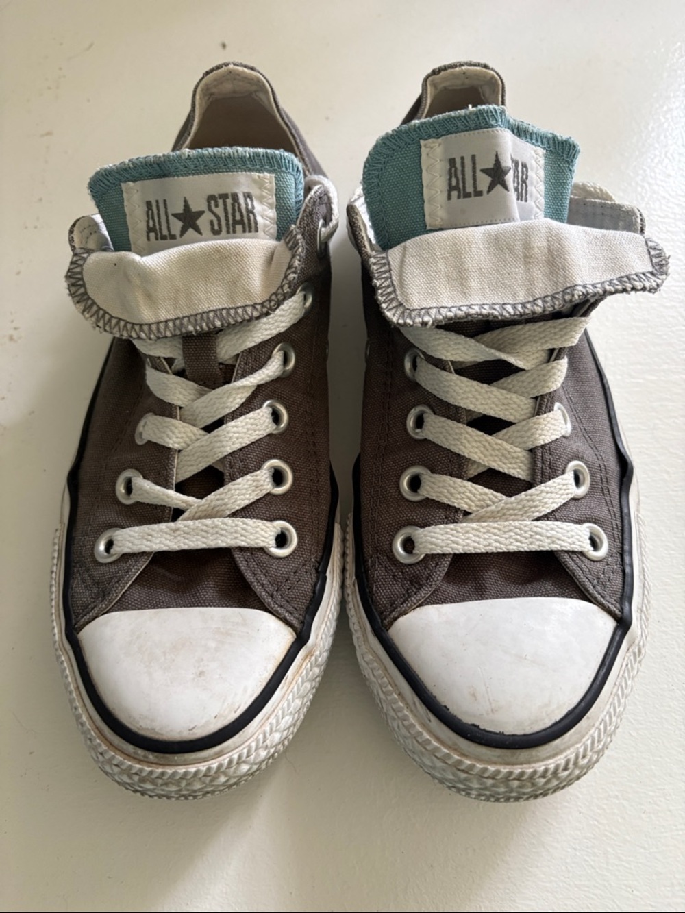 Converse All Star Low Top Sneakers in Grey with Blue Tongue